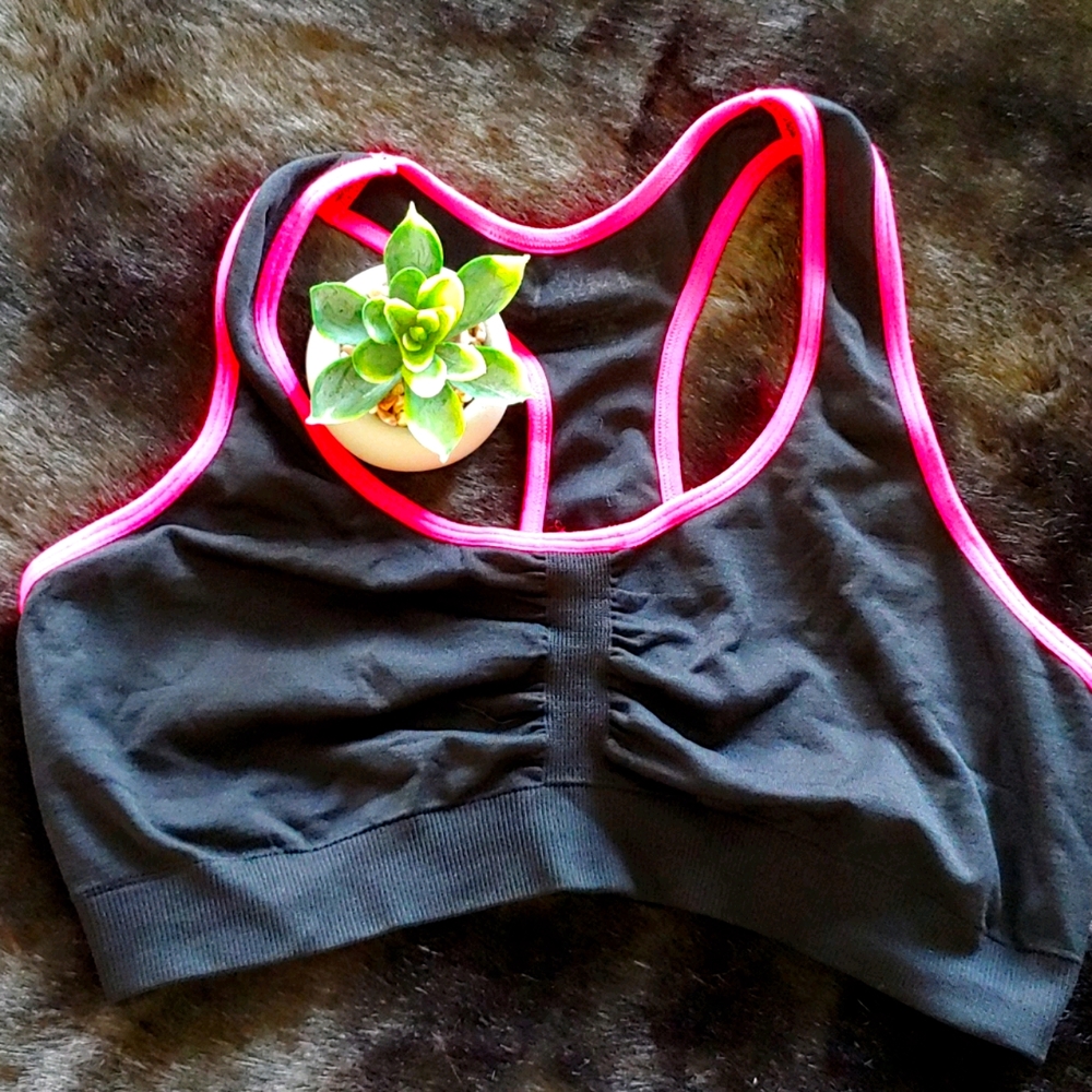 👙$15 Small Bra Bundle👙 - Picture 5 of 7